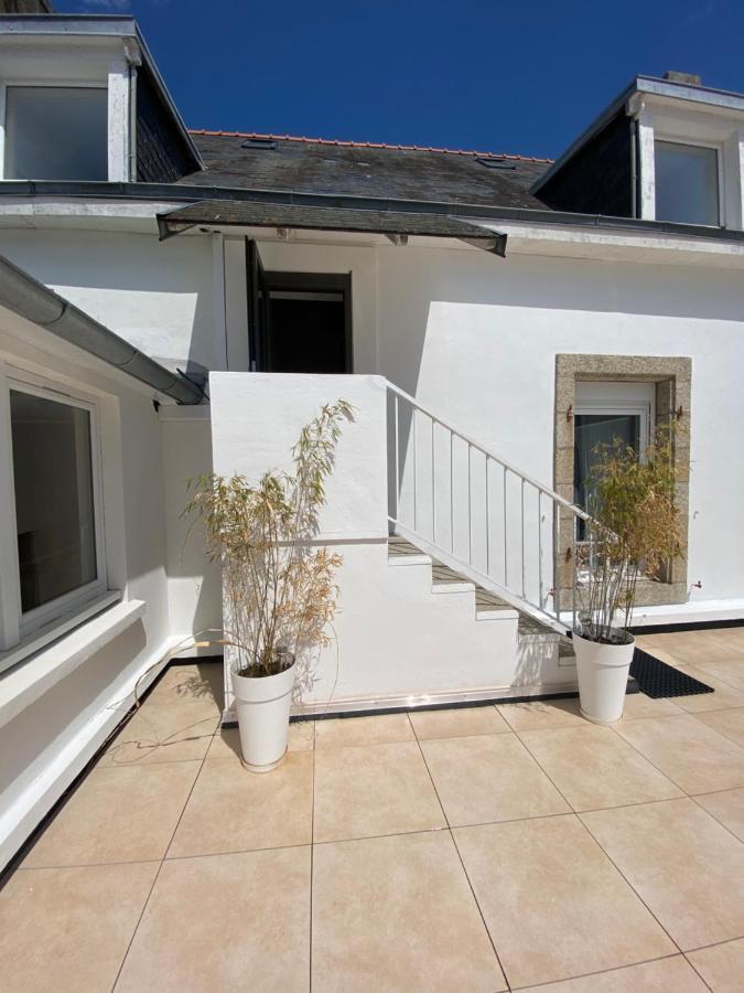 Votre Mini Maison En Plein Coeur Du Centre Ville -Terrasse - Et Parking Prive Sur Place Clos - Draps Et Menage Inclus Concarneau Exterior foto